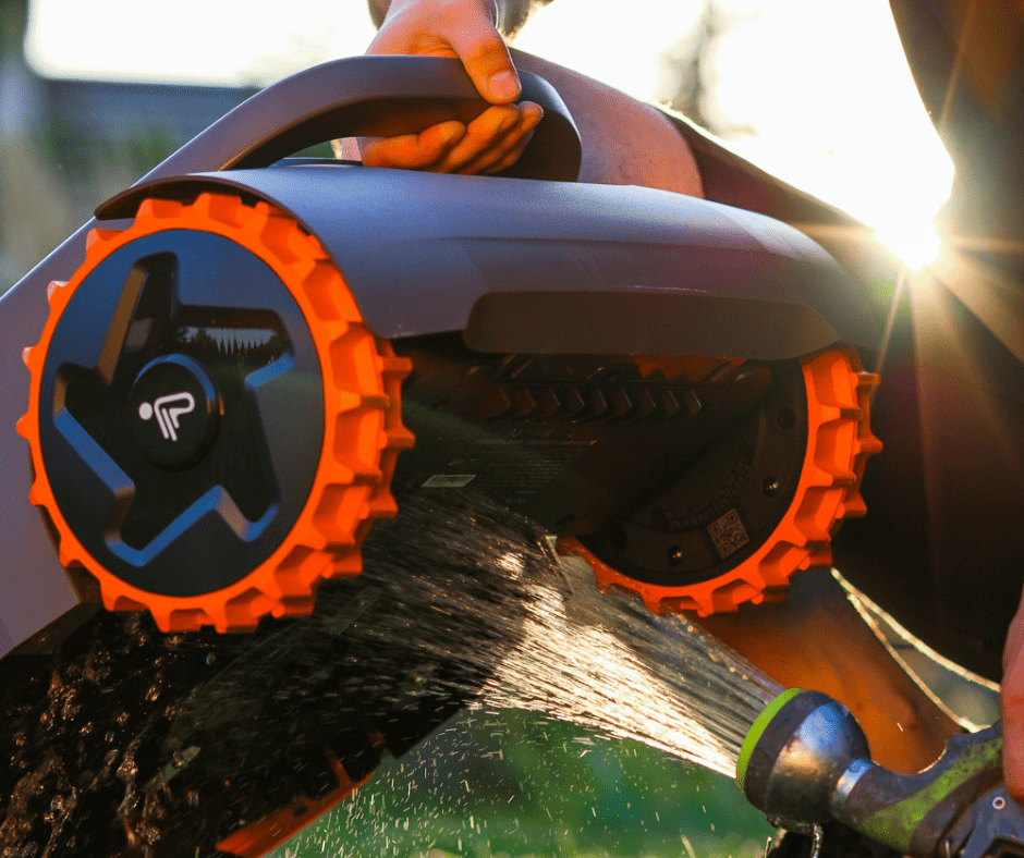 Serwis zimowy robota koszącego – jak przygotować Segway Navimow do zimy?