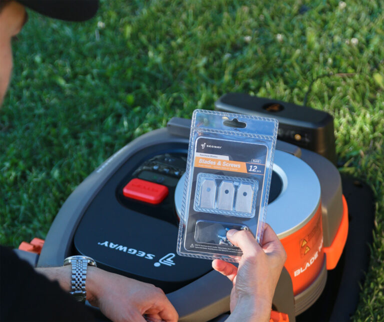 Akcesoria do Segway Navimow – garaż, trymer, czujniki i moduł 4G