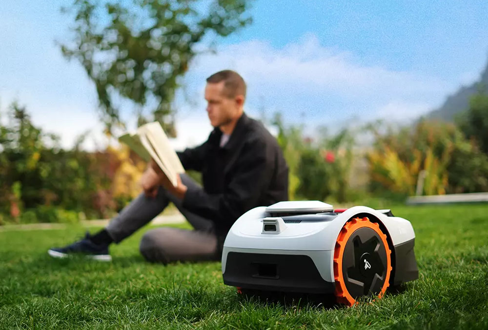 Segway Navimow i205 AWD – cicha praca na trawniku, 59 dB